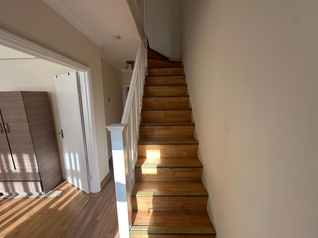 Property photo 3 of 14 Photo 14