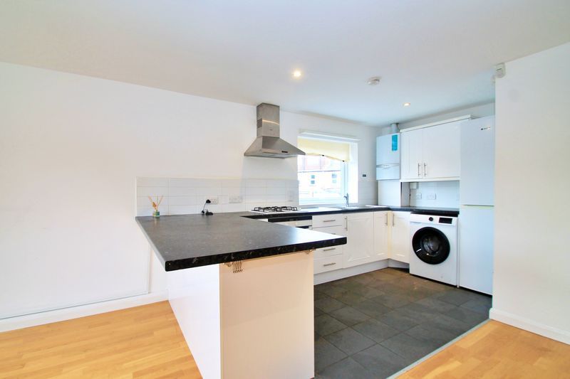 Property photo 3 of 10 Photo 3