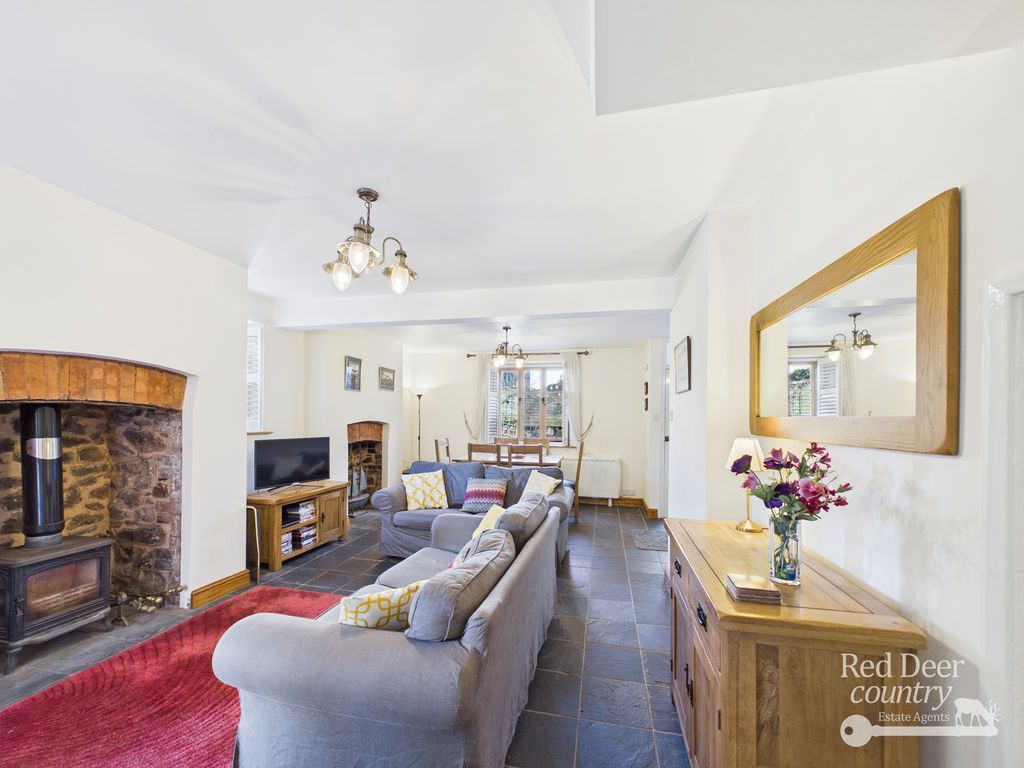 Property photo 2 of 22 Sitting/Dining Room