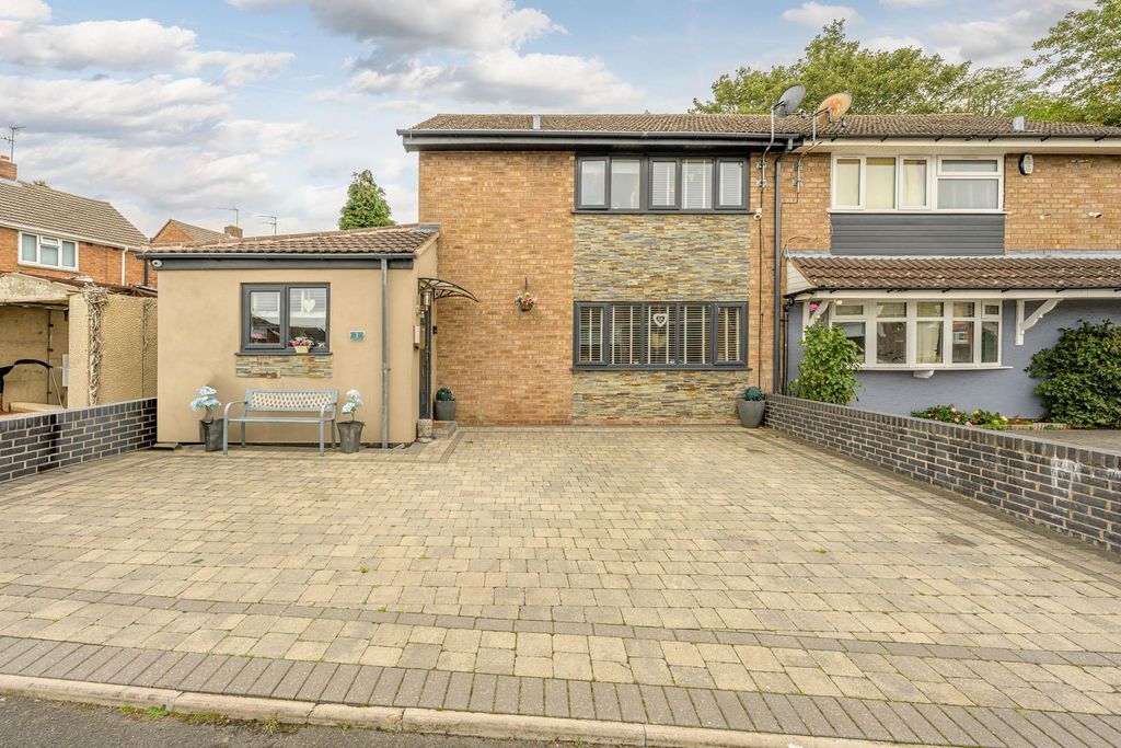 Property photo 1 of 20