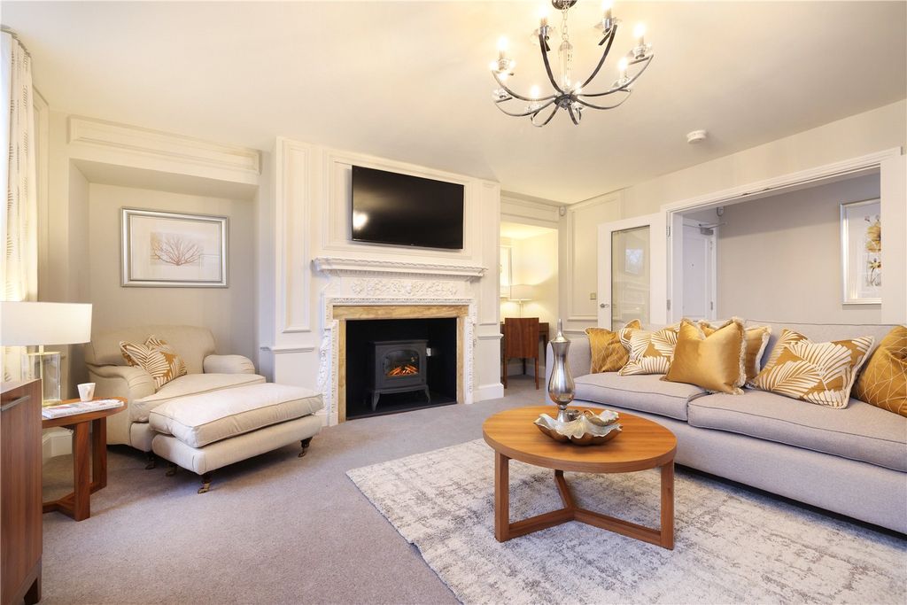 Property photo 2 of 12 Drawing Room