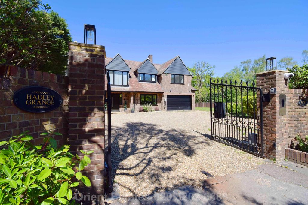 Property photo 1 of 27