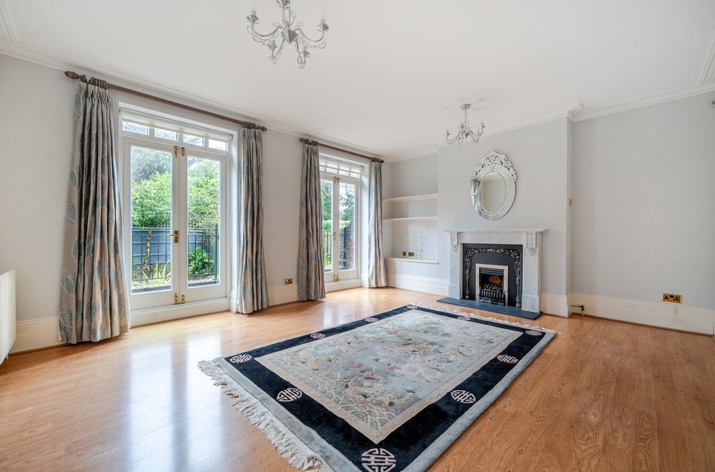 Property photo 2 of 14 1408946-9-6981Dac...