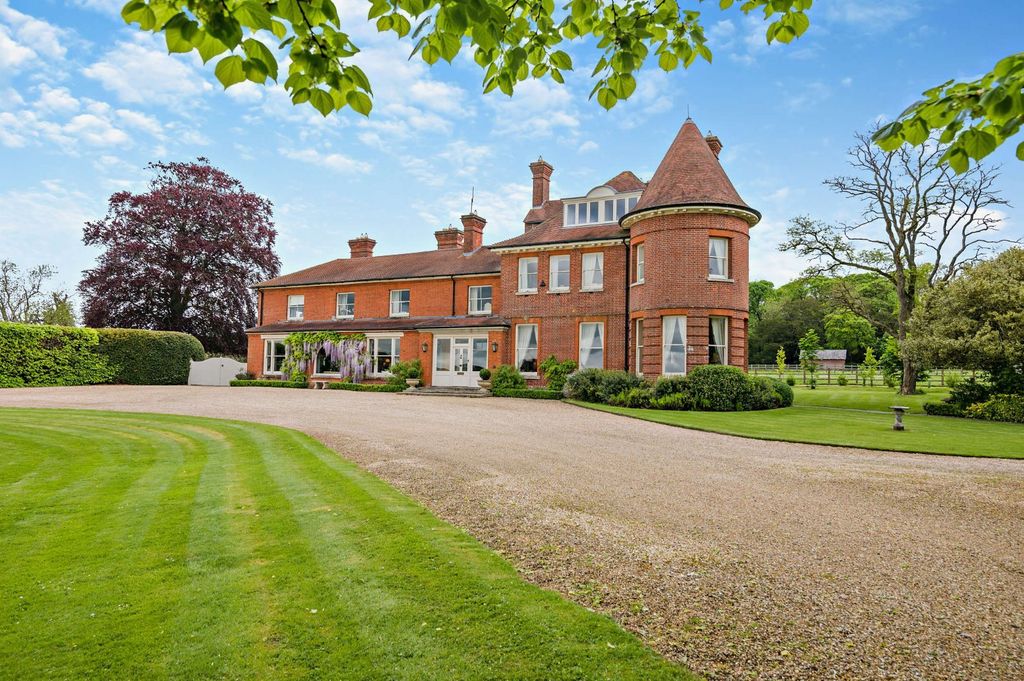 Property photo 1 of 26 Snoddington Manor