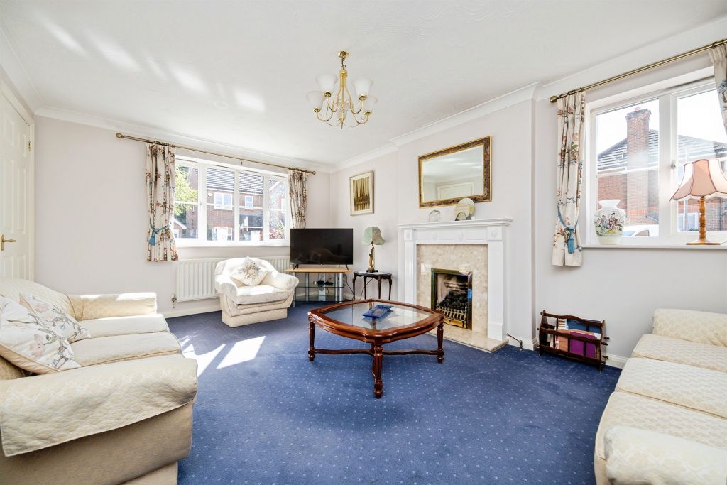 Property photo 2 of 17