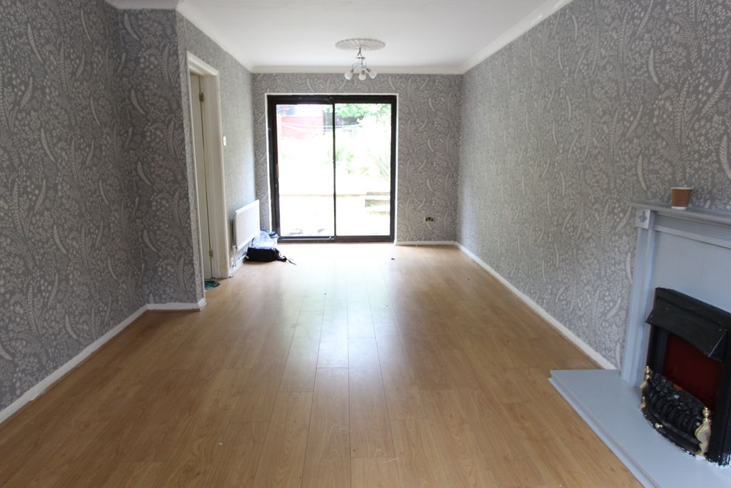 Property photo 2 of 11 Image