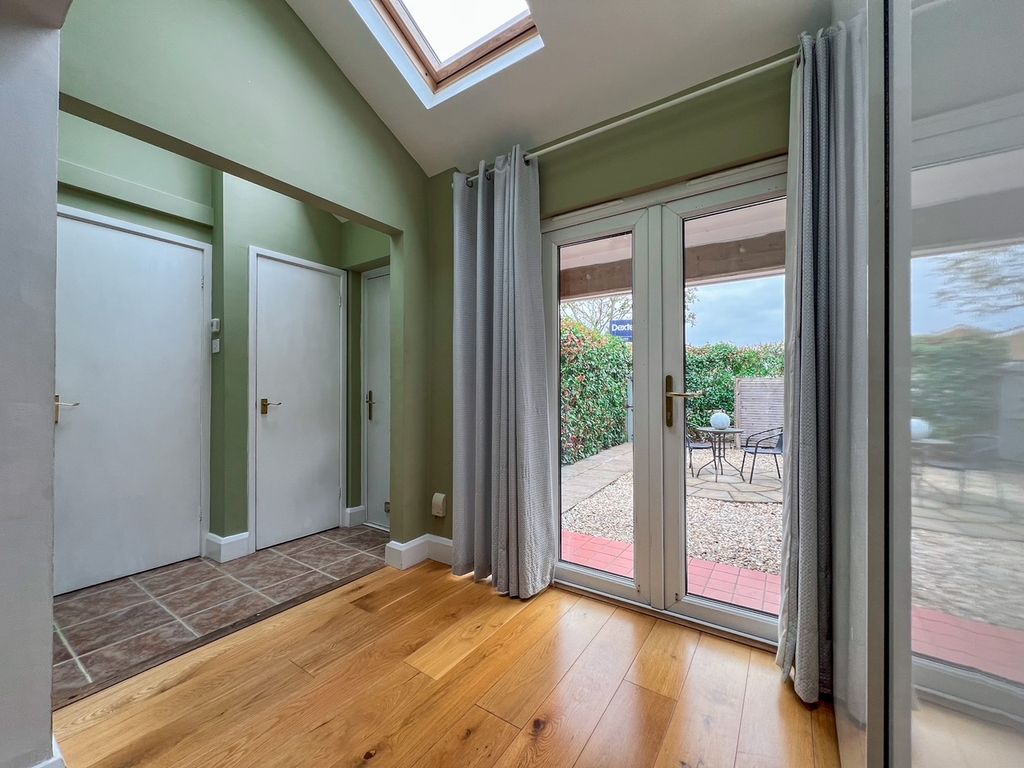 Property photo 3 of 40