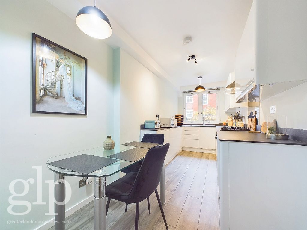 Property photo 2 of 20 3760205