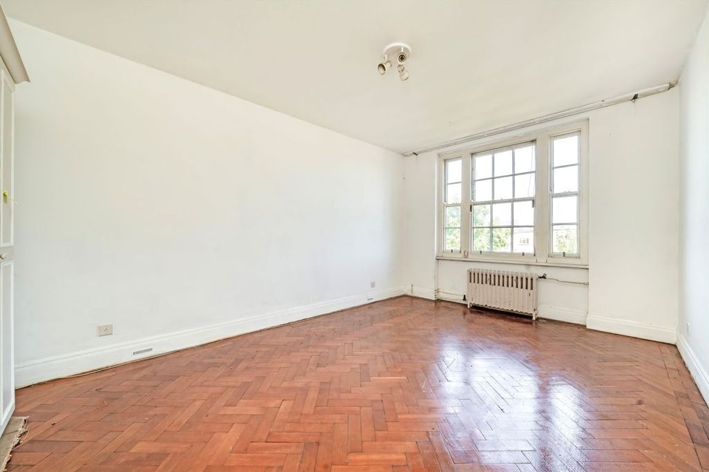 Property photo 3 of 9