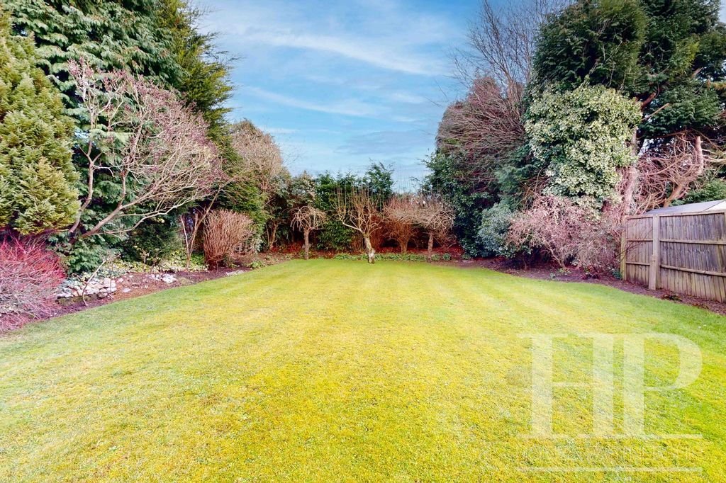 Property photo 2 of 16