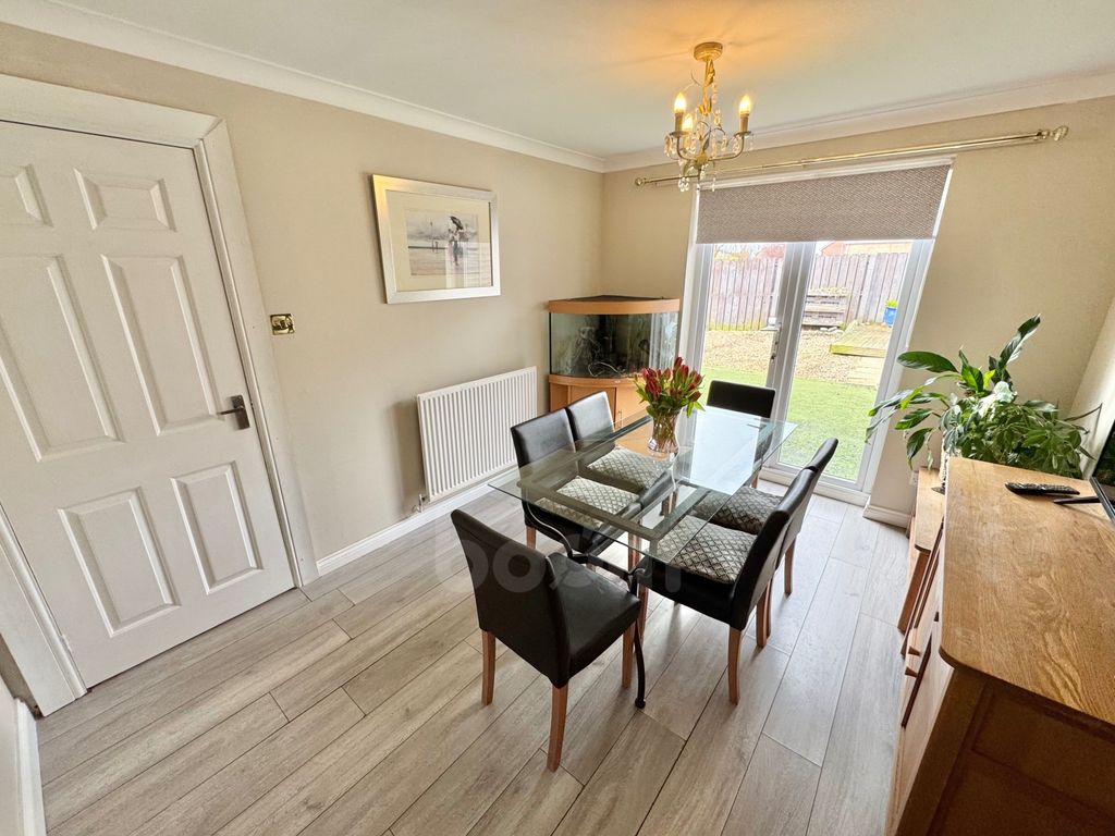 Property photo 3 of 35 Rousay Wynd, Kilwinning Dining Room Picture