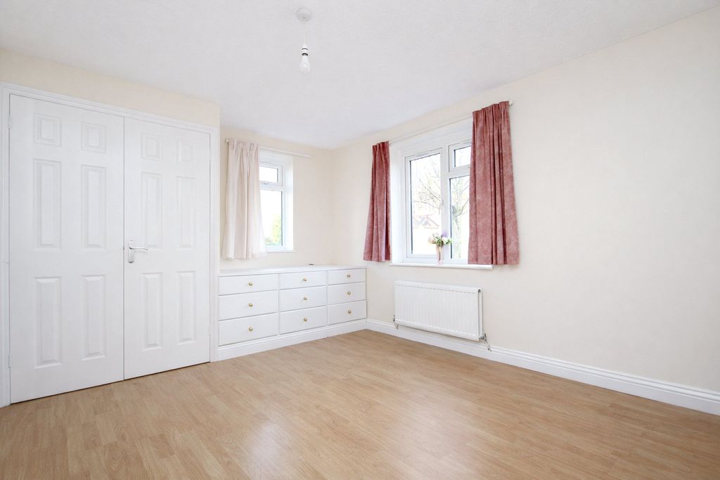 Additional image 4 of 1 bed maisonette for saleMimosa Close, Lindford, Bordon, Hampshire GU35