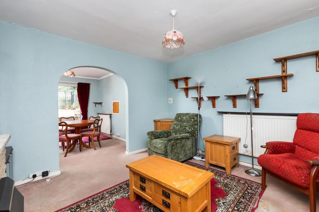 Property photo 3 of 12 4420502