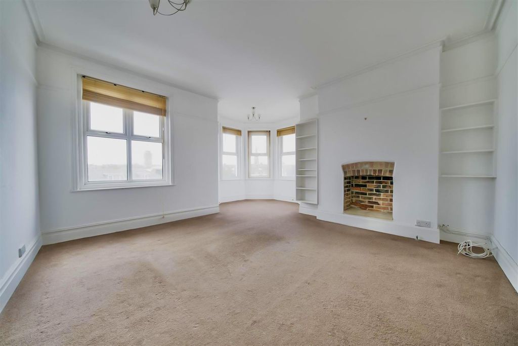 Property photo 1 of 9 1.Jpg