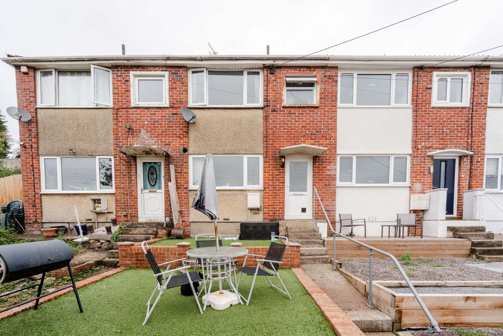 Property photo 3 of 12 3