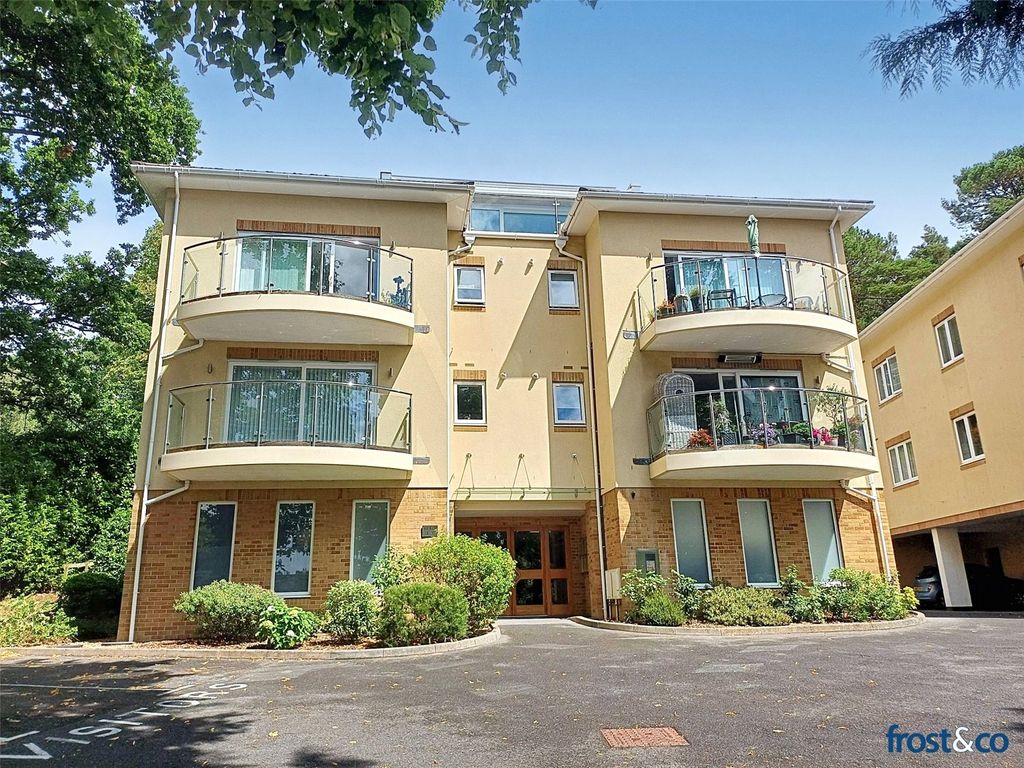 Property photo 1 of 17 Verenna