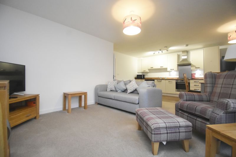 Property photo 2 of 7 Photo 6