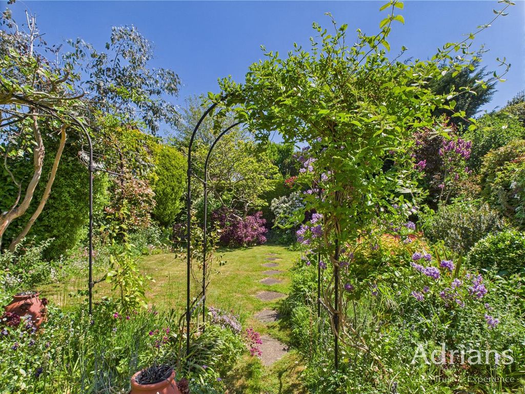 Property photo 3 of 16