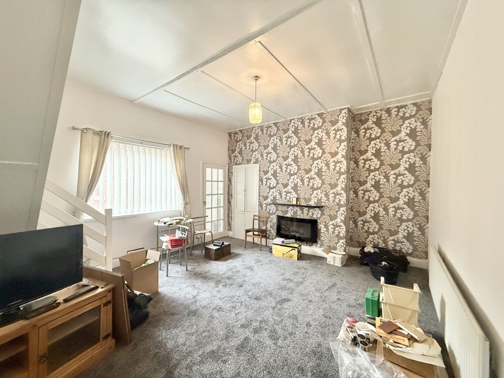 Property photo 3 of 8 Img_3581