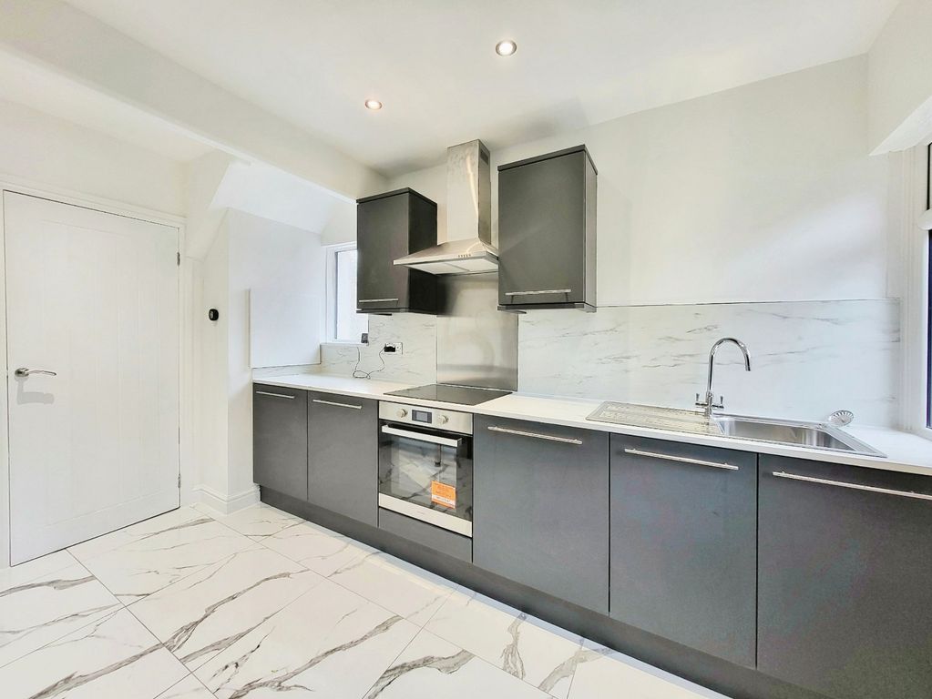 Property photo 3 of 12 Picture No. 06