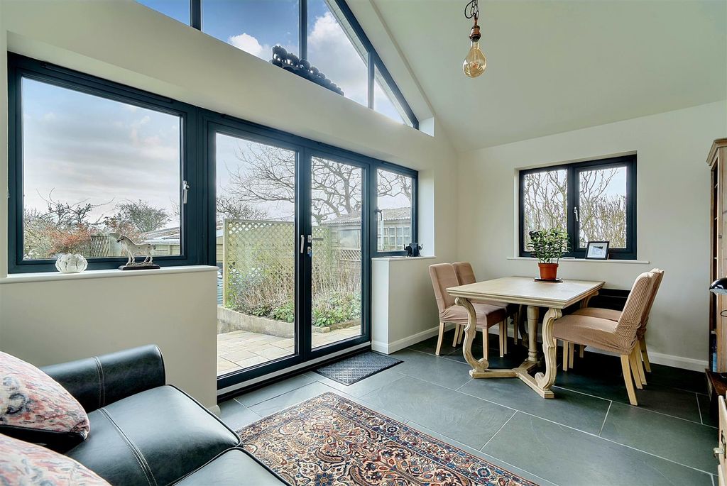 Property photo 2 of 45 Moorlands3 Garden Room.Jpg