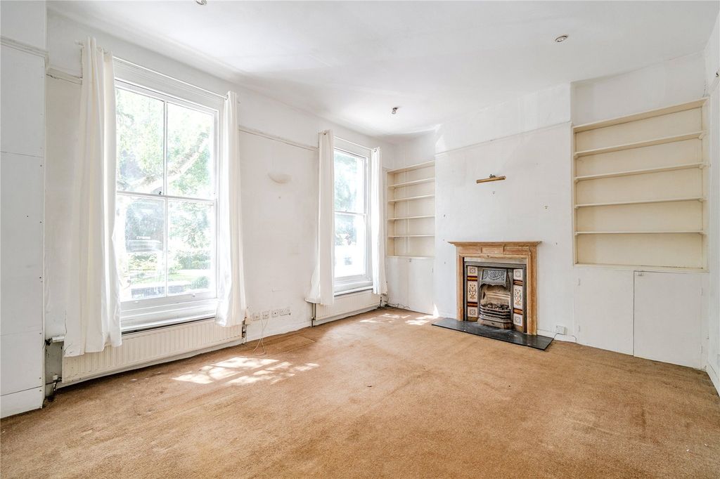 Property photo 1 of 11 Reception Room