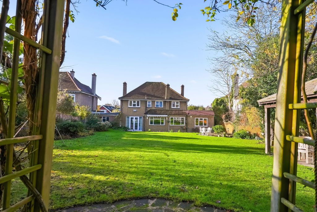 Property photo 3 of 20