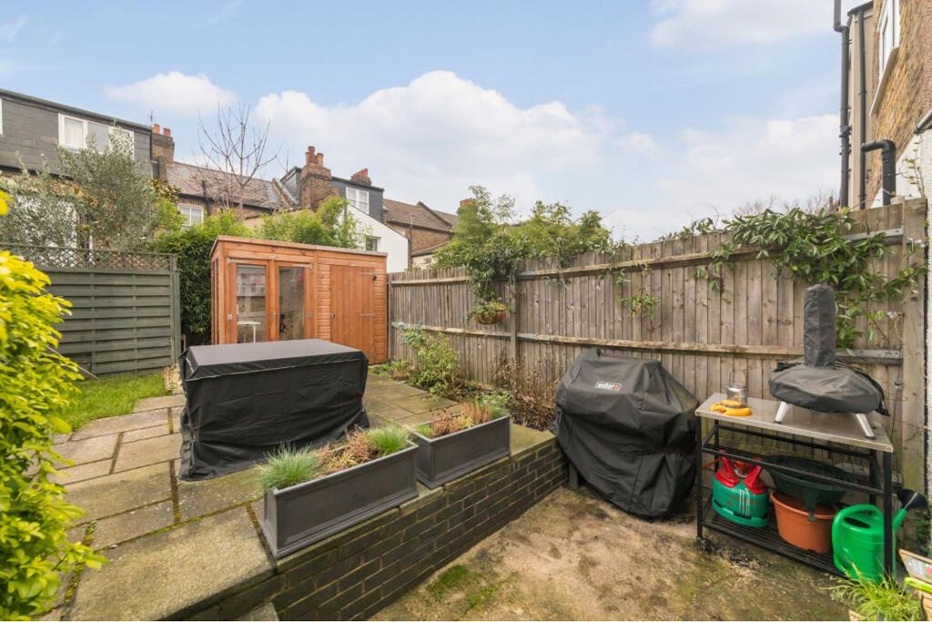 Property photo 3 of 7 Garden