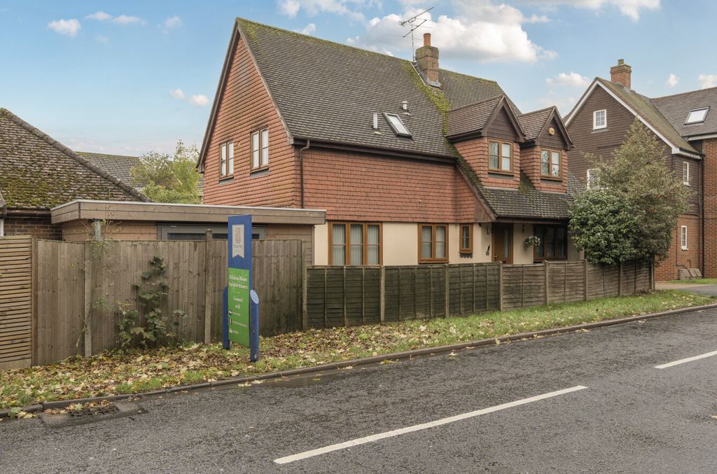 Property photo 1 of 21 1373149-2-6904Ae3...