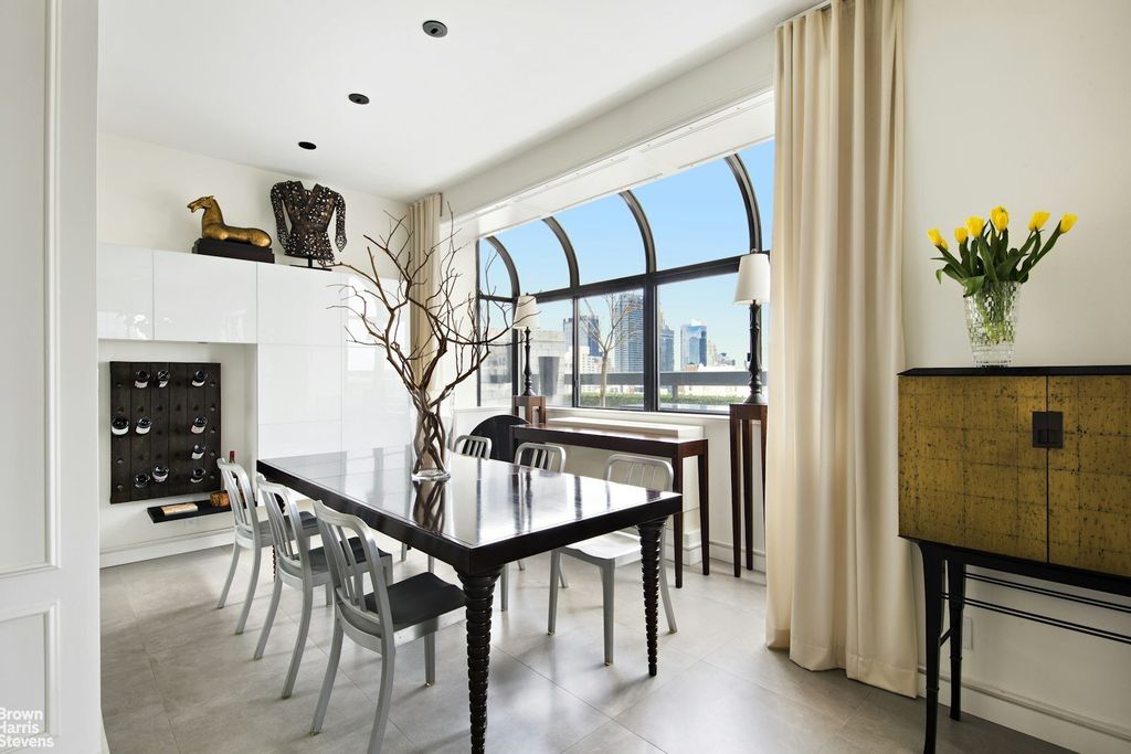 Property photo 3 of 9 <Alttext/>
