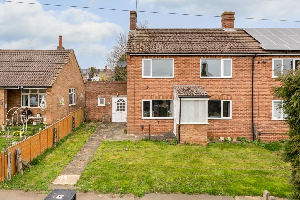 Property photo 1 of 27 32 Elizabeth Road, Rothwell-2.Jpg