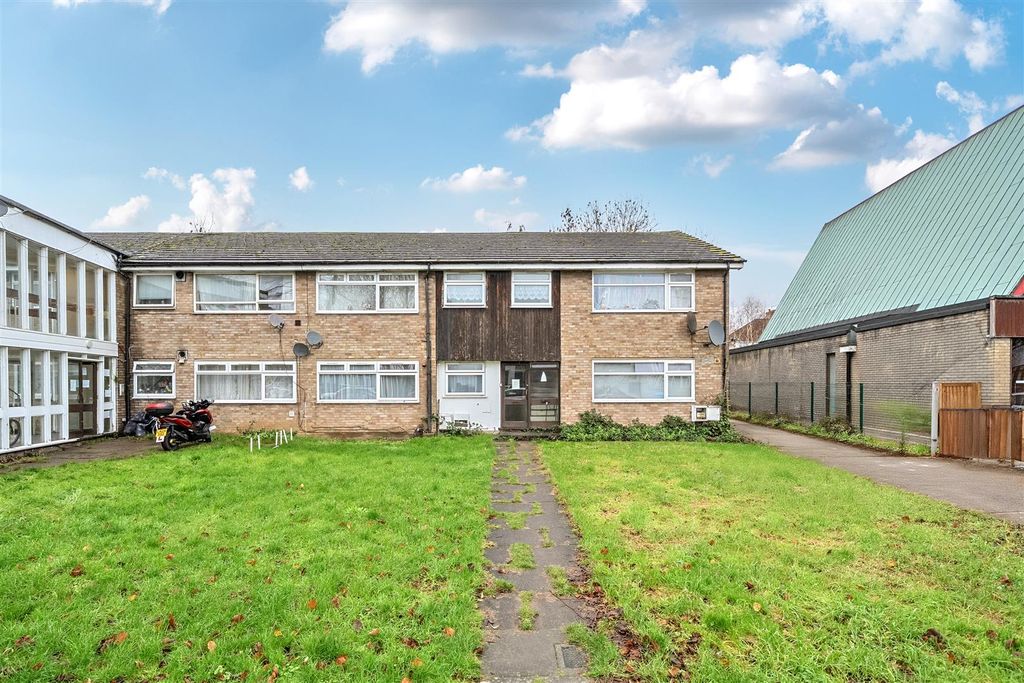 Property photo 1 of 9 Front.Jpg