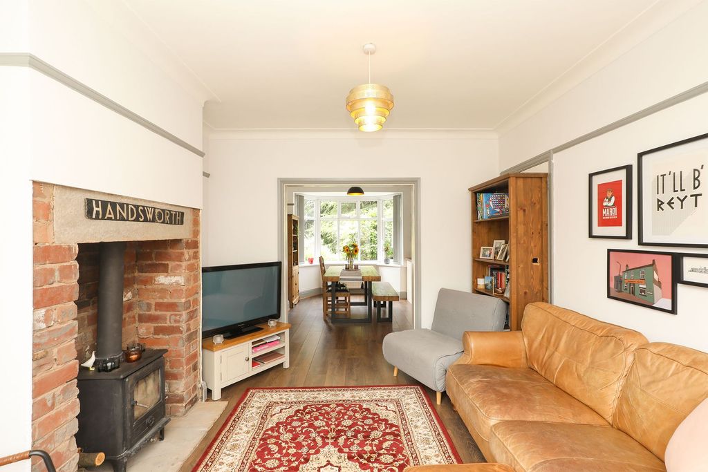Property photo 2 of 22