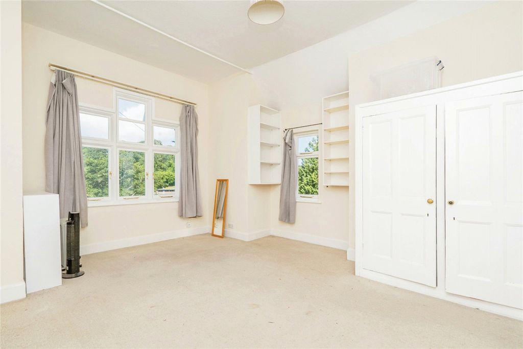 Property photo 2 of 17 Photography
