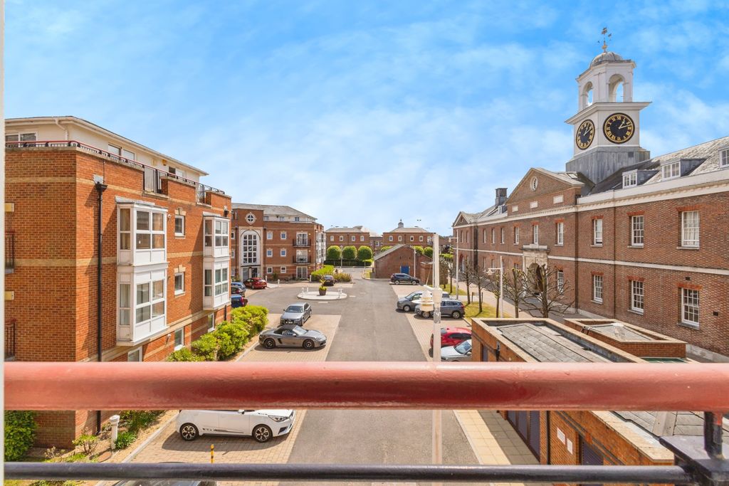 Property photo 2 of 15 Front View