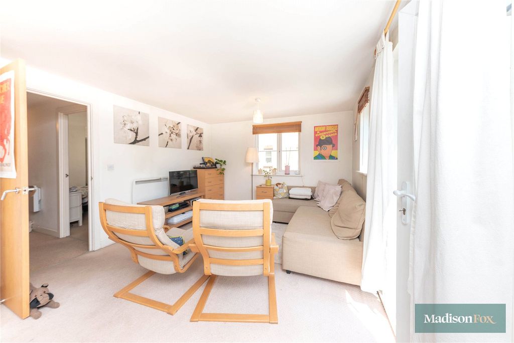 Property photo 2 of 12 Picture No. 14