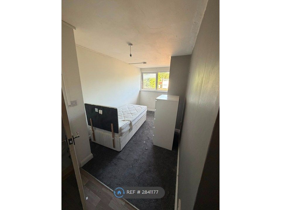 Property photo 1 of 3