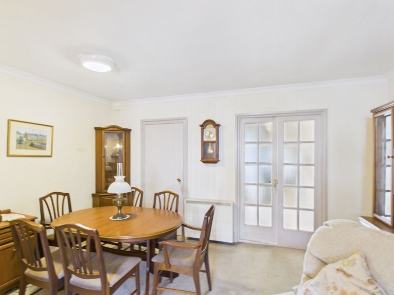 Property photo 3 of 12 Dining Room