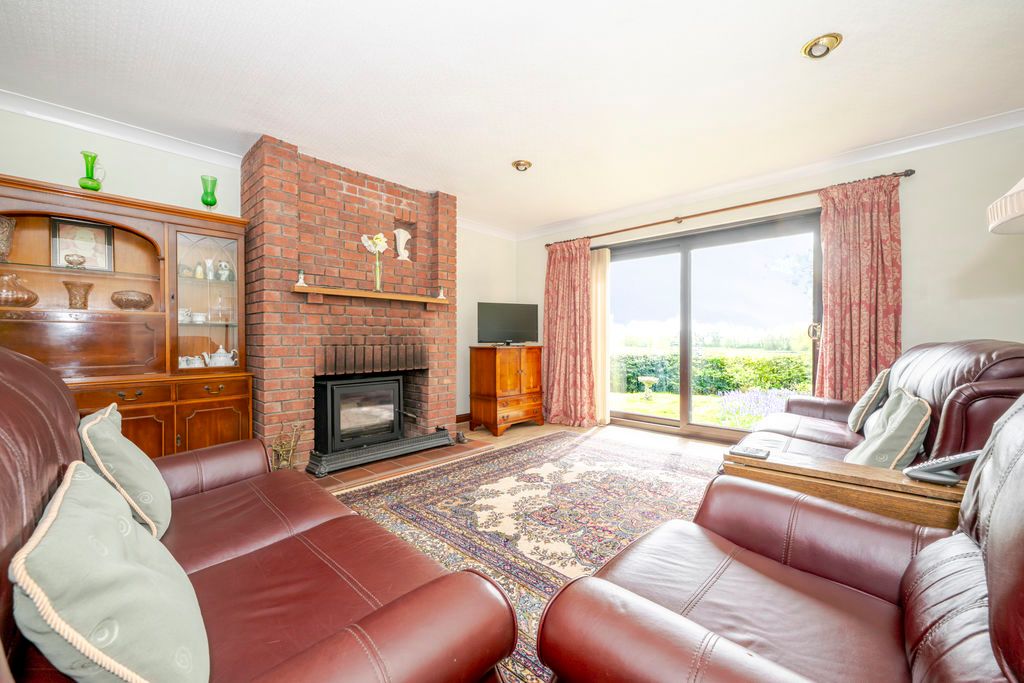 Property photo 3 of 17 Photo 7