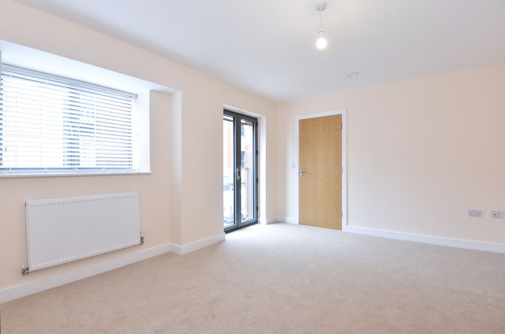 Property photo 3 of 6