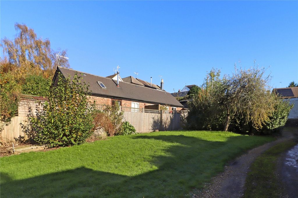 Property photo 3 of 7 Picture No. 02