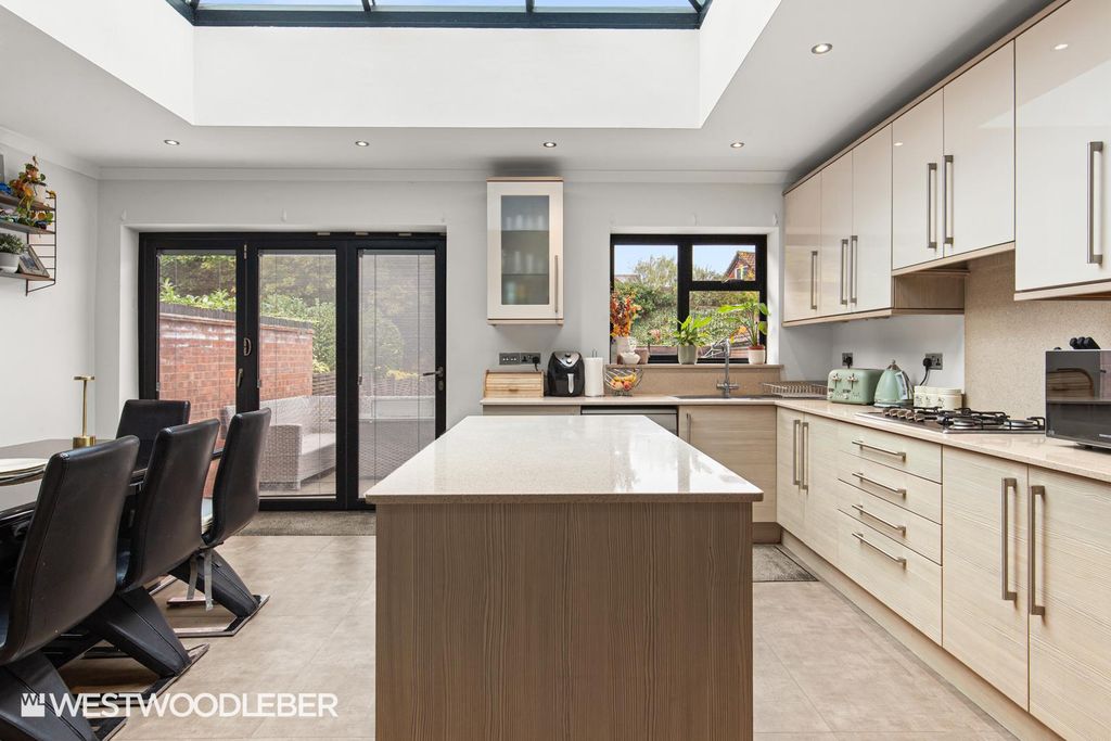 Property photo 3 of 30 Cillocksclose_26.Jpg