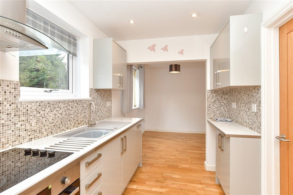 Property photo 2 of 12 Kitchen