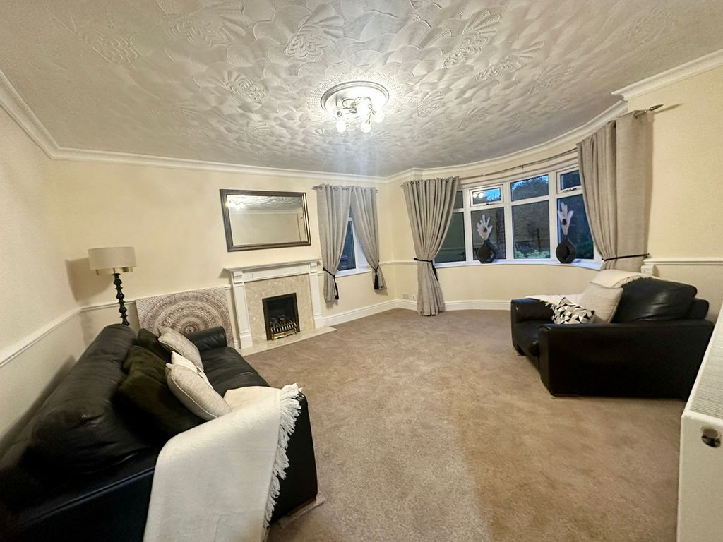 Property photo 2 of 14 Image