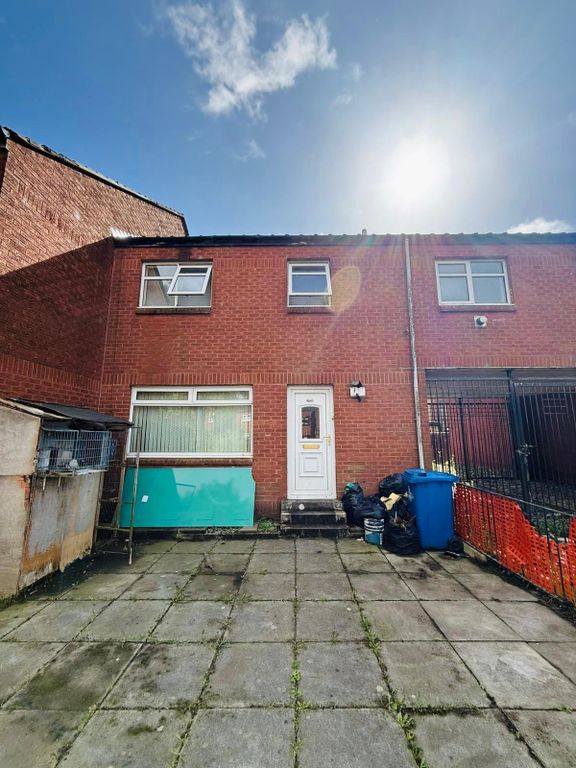 Property photo 1 of 1