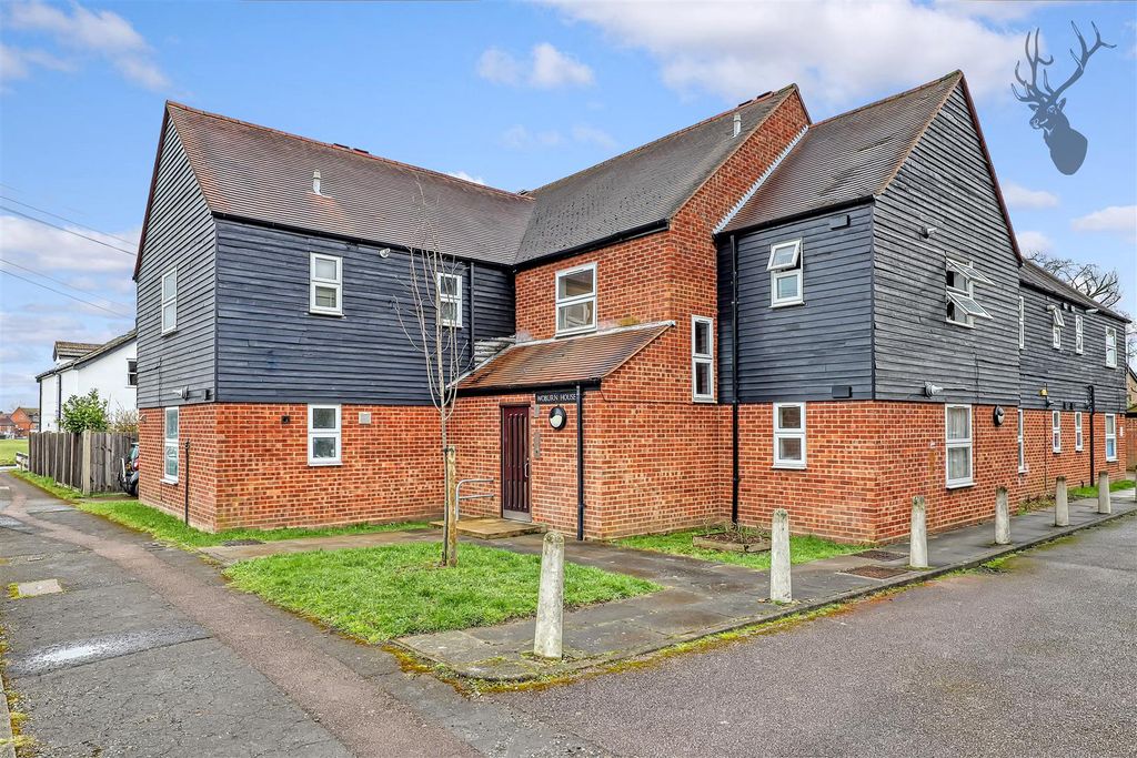 Property photo 1 of 9