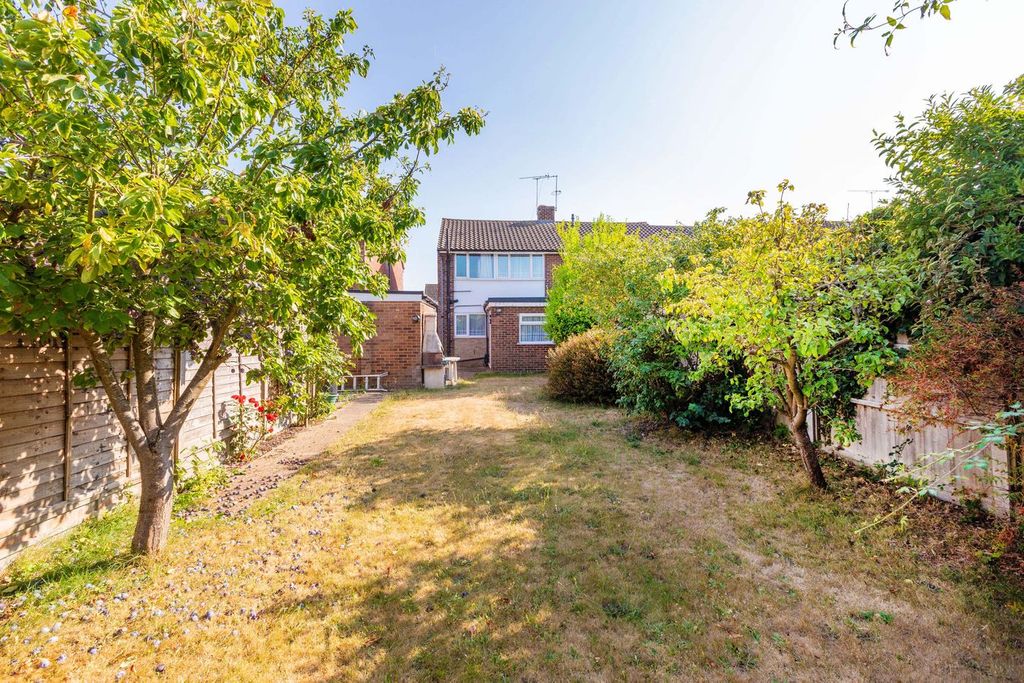 Property photo 2 of 13