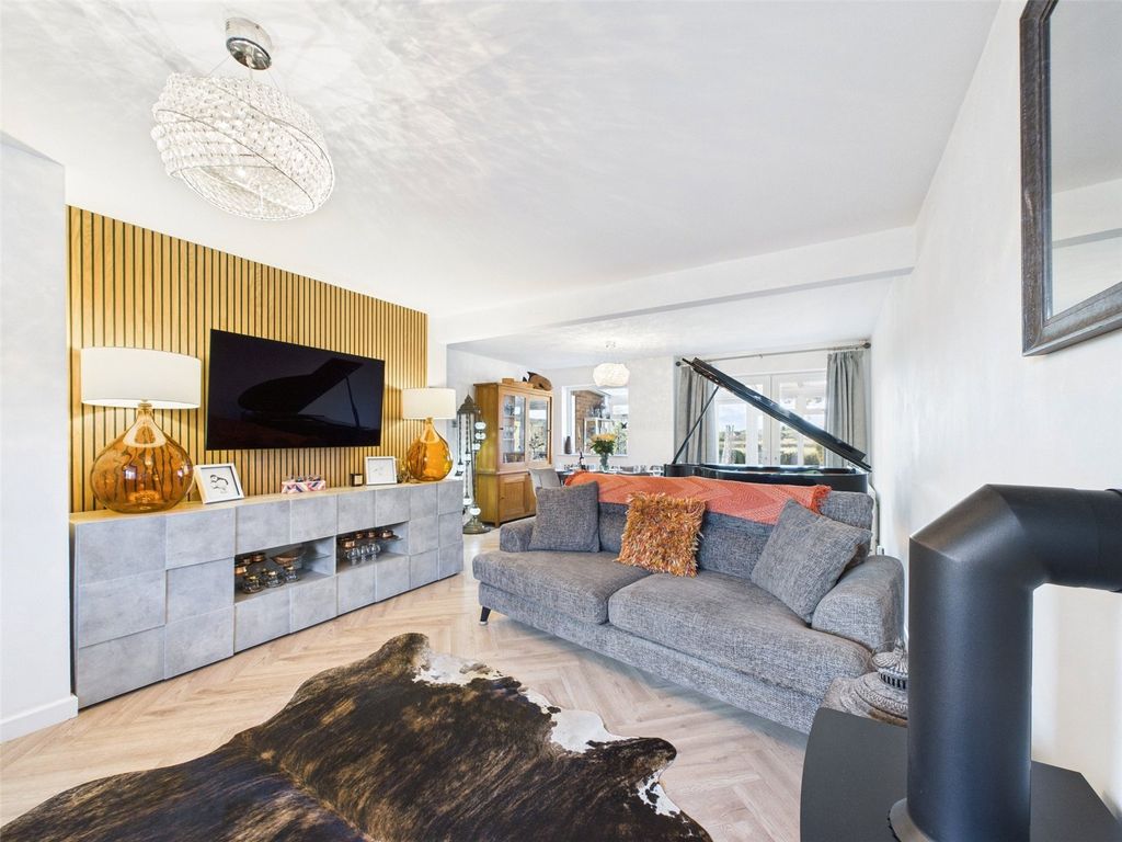 Property photo 2 of 18 Picture No. 02