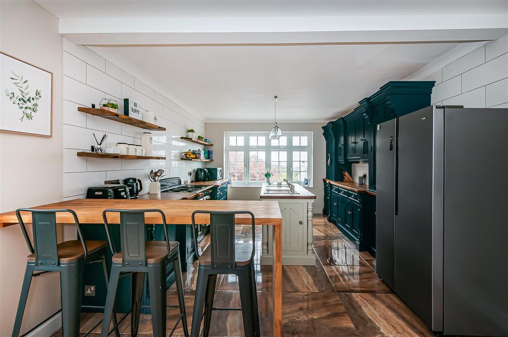 Property photo 2 of 27 1 Welton Old Road10.Jpg