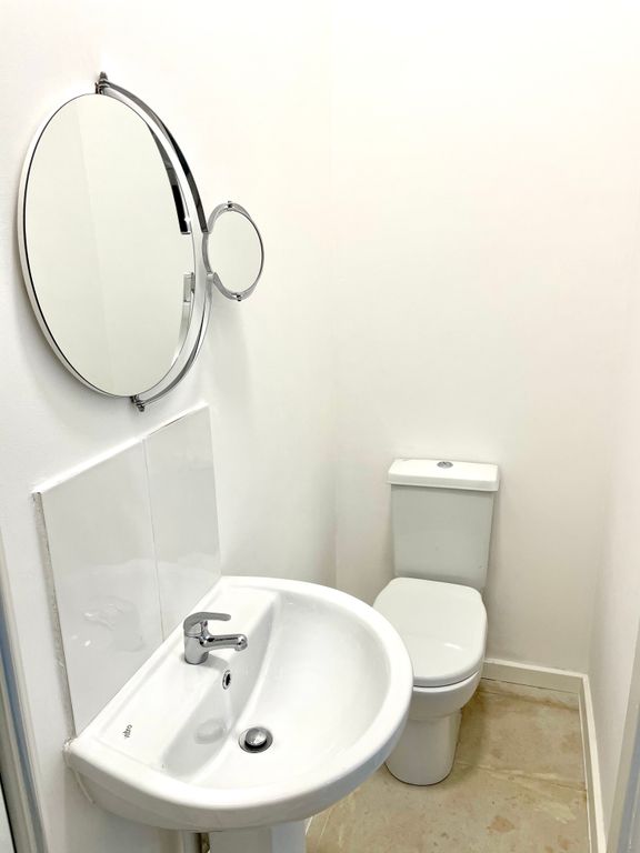 Property photo 2 of 3